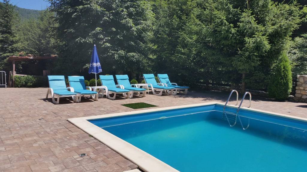 Pension Curmatura Stezii Rasinari Exterior photo